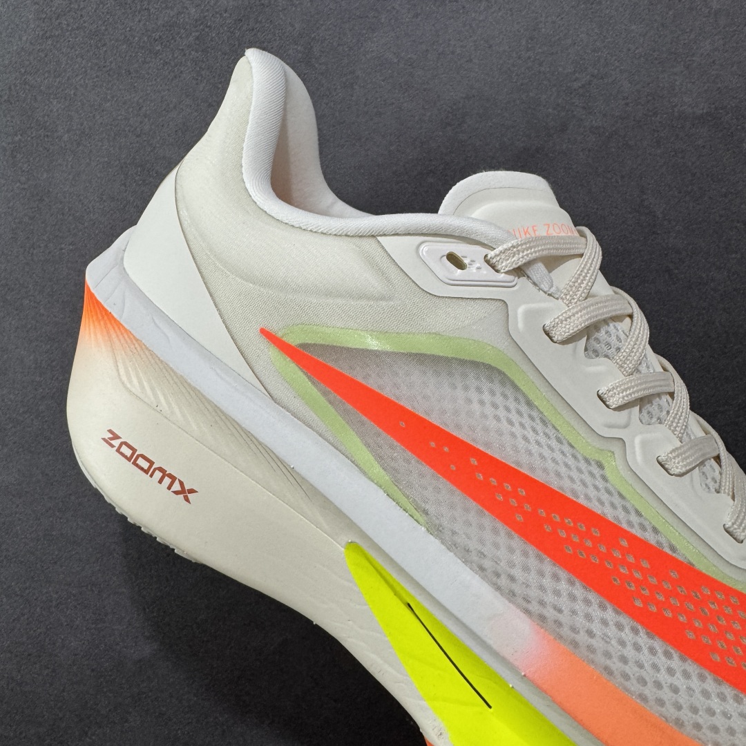 图片[6]-【原装版本】Nk Zoom Fly 6 耐克超弹轻盈跑步鞋  #鞋款搭载 Flyknit 材料 打造出众弹性 易于穿脱。采用React技术 轻盈耐穿泡绵打造,铸就出众回弹的顺畅迈步体验。结合内置碳纤维板,塑就柔韧灵活的迈步体验 货号：FN8455-105  尺码：36 37 38 39 40 40.5 41 42 42.5 43 44 44.5 45-选品中心