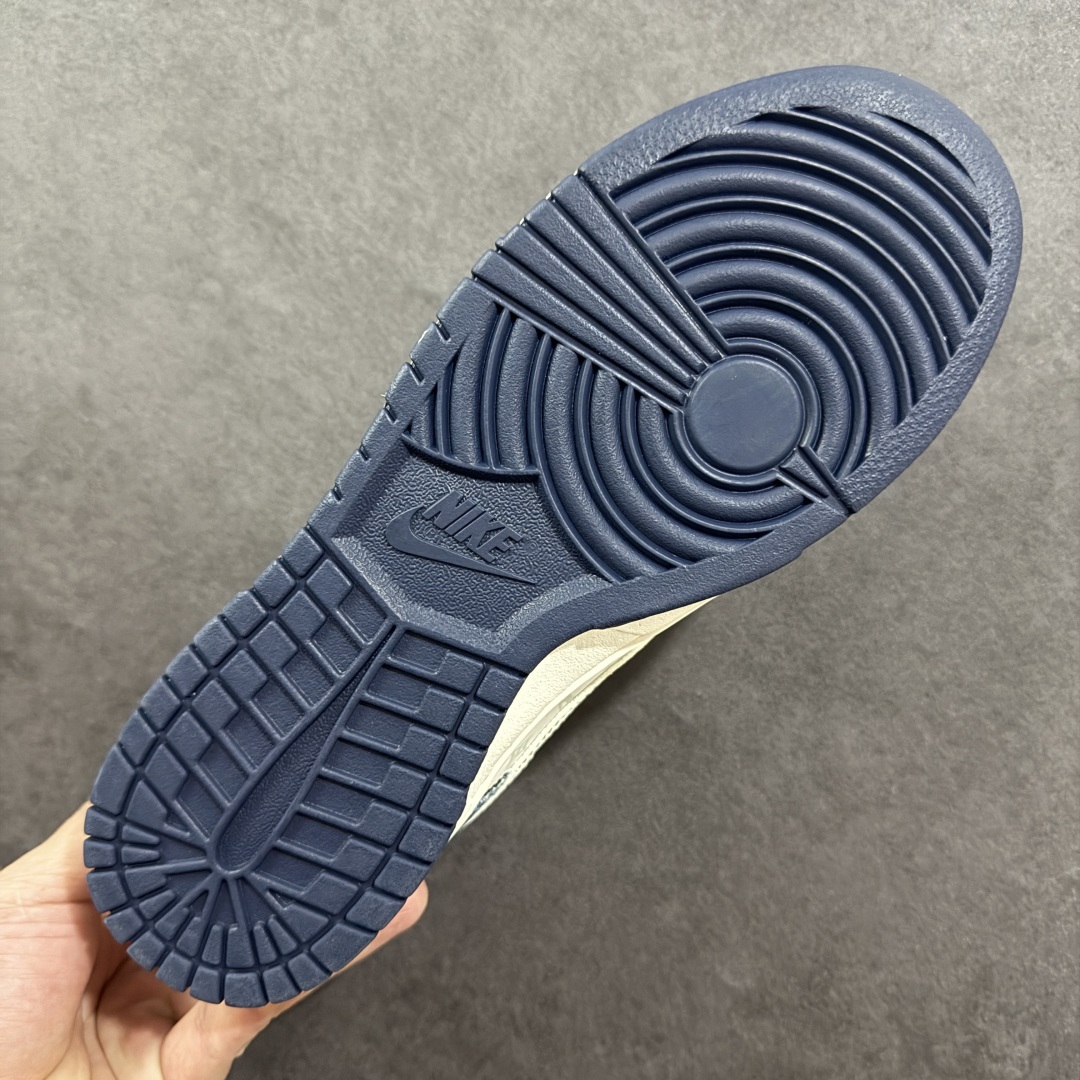 图片[9]-【定制版】Nike SB Dunk Low LV联名 蓝暗花抽绳 周年高端定制 低帮休闲板鞋  #定制鞋盒 大厂纯原品质出货 超高清洁度 皮料切割干净无任何毛边 细节完美 货号：YX5066-376  尺码：36 36.5 37.5 38 38.5 39 40 40.5 41 42 42.5 43 44 44.5 45-选品中心