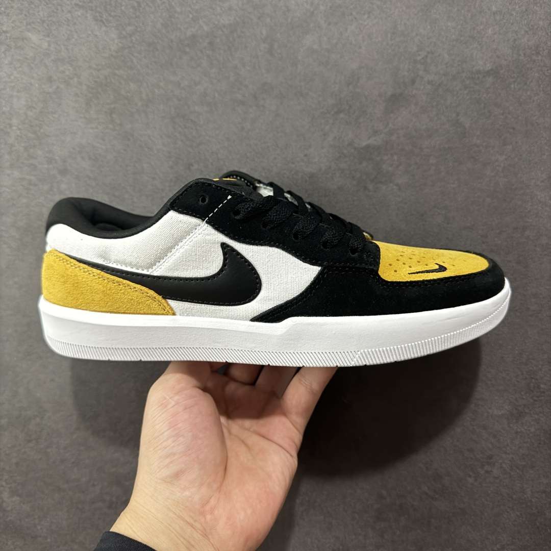 【纯原版】Nike SB Force 58 硫化杯底 传统篮球风格 Nike SB Force 58 男/女滑板鞋采用包边设计 经久耐穿 硫化结构则有效提升灵活性 穿上这款创意力作 助你耀动街头 采用帆布和翻毛皮组合材料 融入打孔设计 为你打造彰显经典篮球风范的整体造型 货号:DV5477-700 尺码:35.5 36 36.5 37.5 38 38.5 39 40 40.5 41 42 42.5 43 44 45-选品中心