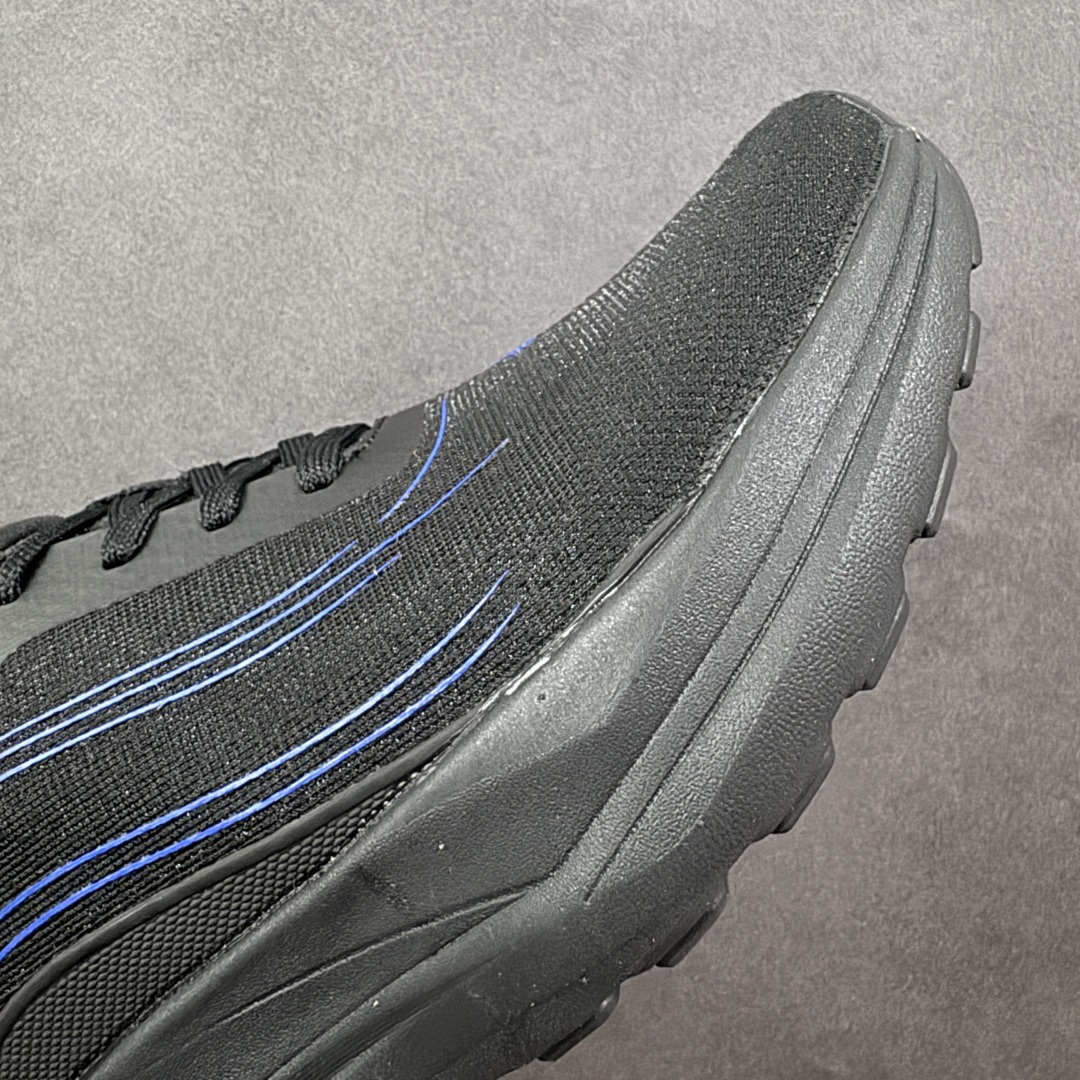 图片[5]-【纯原K版】Alo Yoga Alo Runner 低帮 男女同款 舒适简约防滑耐磨低邦板鞋 极具辨识度的设计，流畅的线条与恰到好处的弧度，彰显着品牌对美学的独特见解，简约而摩登，每一眼都是心动。材质上，Alohb小白鞋可谓精挑细选，鞋面的优质面料，柔软且富有韧性，纹理细腻，透气性极佳，双脚仿若被轻柔云朵包裹，时刻保持干爽。耐得住时光打磨，无惧日常磨损，品质始终如初，舒适之感瞬间蔓延。贴合足部的人体工学设计，让鞋垫完美承托足弓，行走时的每一个着力点都能得到温柔回应。稳定后跟夹，提供y稳定性和支撑力；透气双层网眼布，优化空气流通。动态双密度中底，提供柔软缓冲；多b地形外底抓地凸纹，实现全掌牵引力。 尺码：36-46 编码：HXSB240250-选品中心