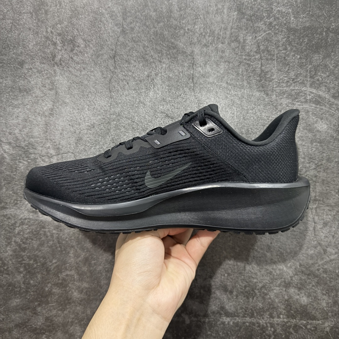 图片[2]-【XE纯原】Nike Air Zoom Quest 6 登月6代超级飞马系列马拉松跑步鞋 FD6033-003 平台专供 充正品质 之前未流通市场版本 内里嵌入定型海绵 中底搭载前Zoom+全掌React配置 全部原鞋开发打造 所有细节全部同步原版 全新一代拥有 Zoom Air 一如既往的稳定感和流畅感 鞋面采用工程网眼设计 为特定高热区域营造出色透气性 进一步增加鞋面的穿孔数量 让足部能够快速散热 中足搭配 Flywire 飞线 在高速运动时营造舒适稳定的贴合感 内置Zoon气垫加持 动力十足！ 尺码： 39-46-选品中心