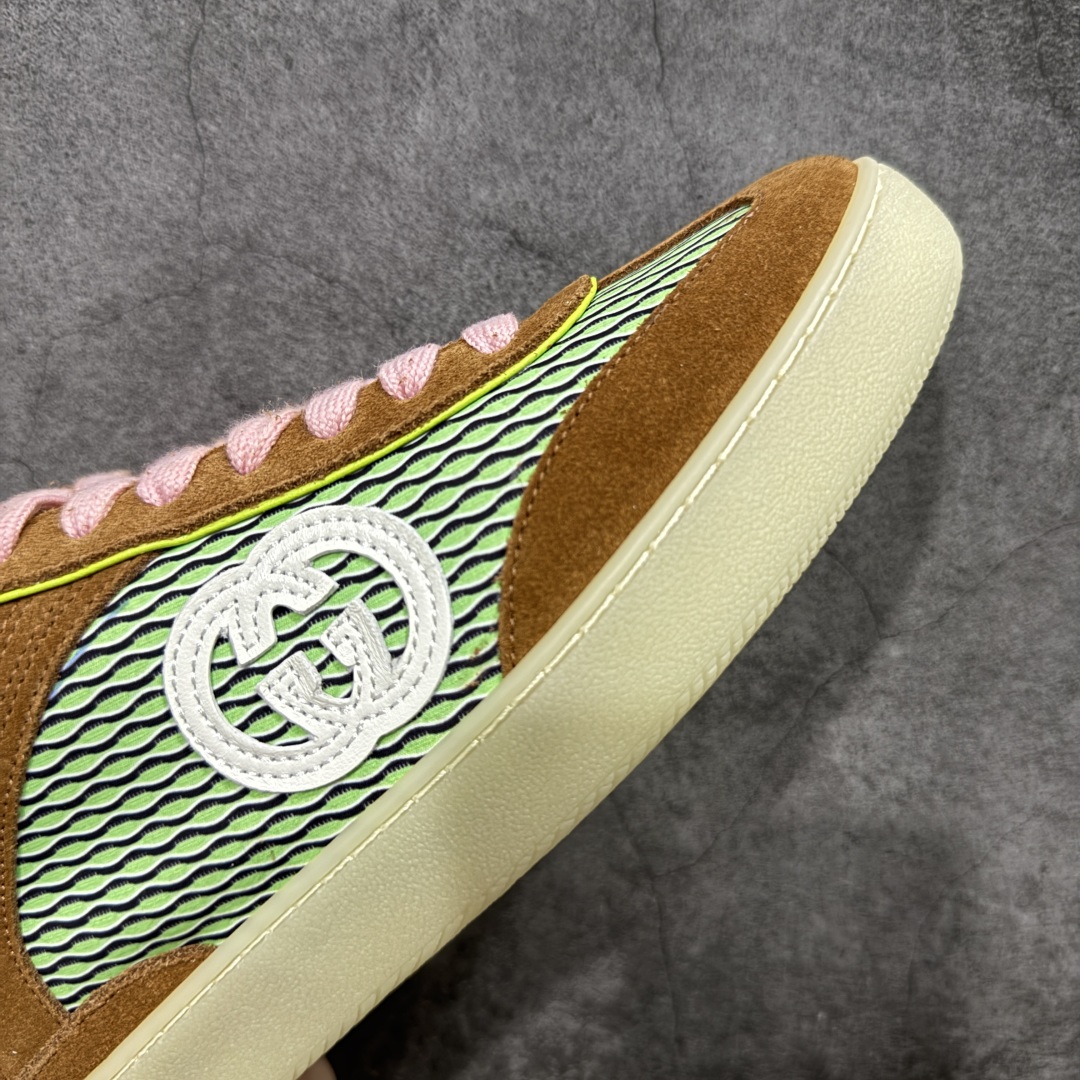 图片[6]-【广东礼盒版本】Gucci 古驰G75 圆头系带运动鞋 这款鞋履采用柔软的绒面材质鞋面制作，精致之中散发现代魅力。流线型廓形与标志性互扣式双G标识优雅辉映，为整体设计倍添精致美感。 GG帆布镶饰 互扣式双G标识 另附一副鞋带 系带固定 跟高：3.5厘米 尺码：35-46-选品中心