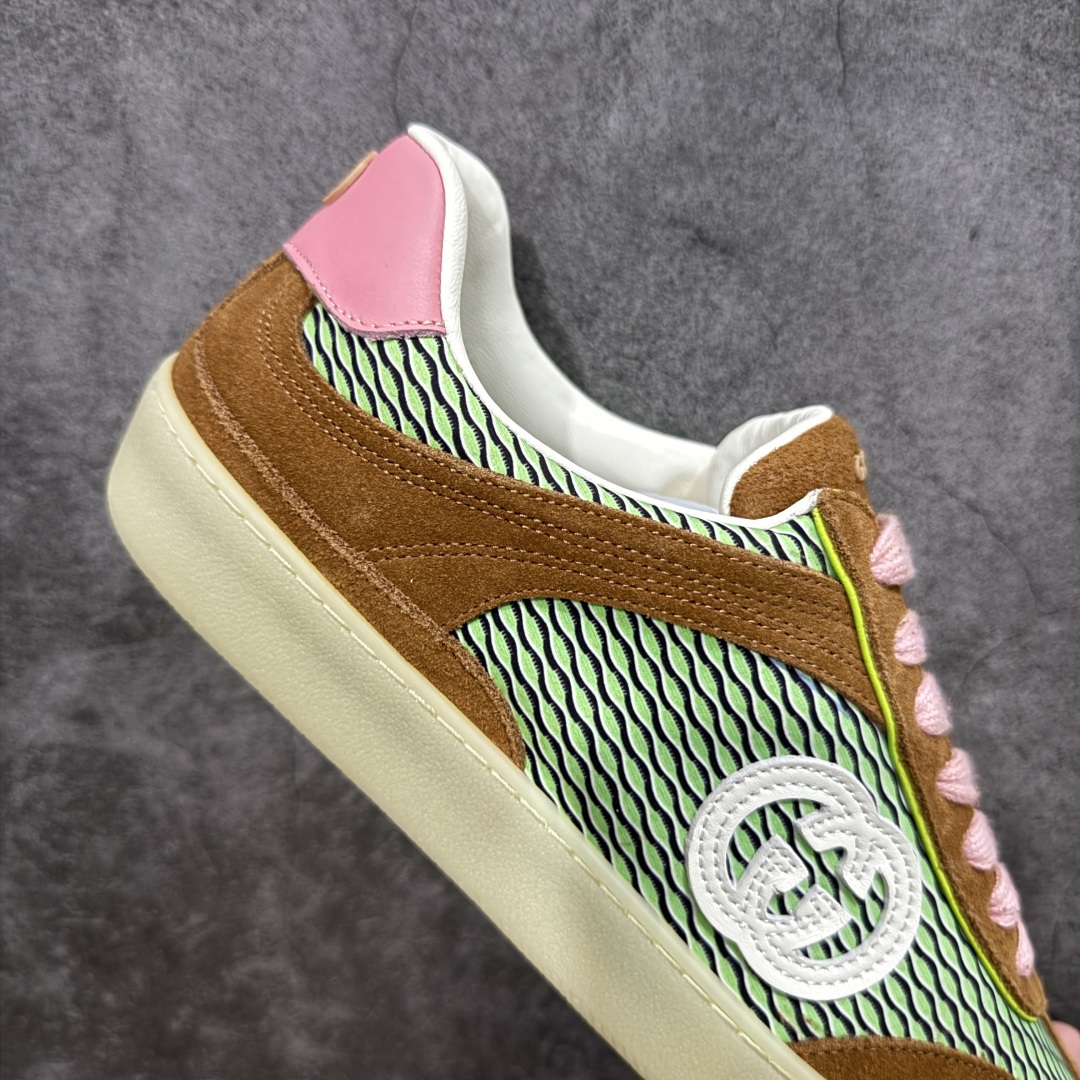 图片[7]-【广东礼盒版本】Gucci 古驰G75 圆头系带运动鞋 这款鞋履采用柔软的绒面材质鞋面制作，精致之中散发现代魅力。流线型廓形与标志性互扣式双G标识优雅辉映，为整体设计倍添精致美感。 GG帆布镶饰 互扣式双G标识 另附一副鞋带 系带固定 跟高：3.5厘米 尺码：35-46-选品中心