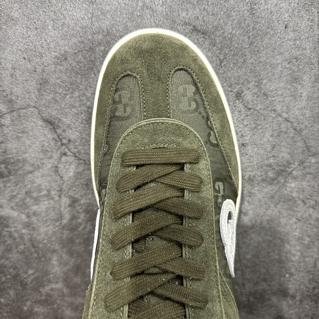 图片[5]-【广东礼盒版本】Gucci 古驰G75 圆头系带运动鞋 这款鞋履采用柔软的绒面材质鞋面制作，精致之中散发现代魅力。流线型廓形与标志性互扣式双G标识优雅辉映，为整体设计倍添精致美感。 GG帆布镶饰 互扣式双G标识 另附一副鞋带 系带固定 跟高：3.5厘米 尺码：35-46-选品中心