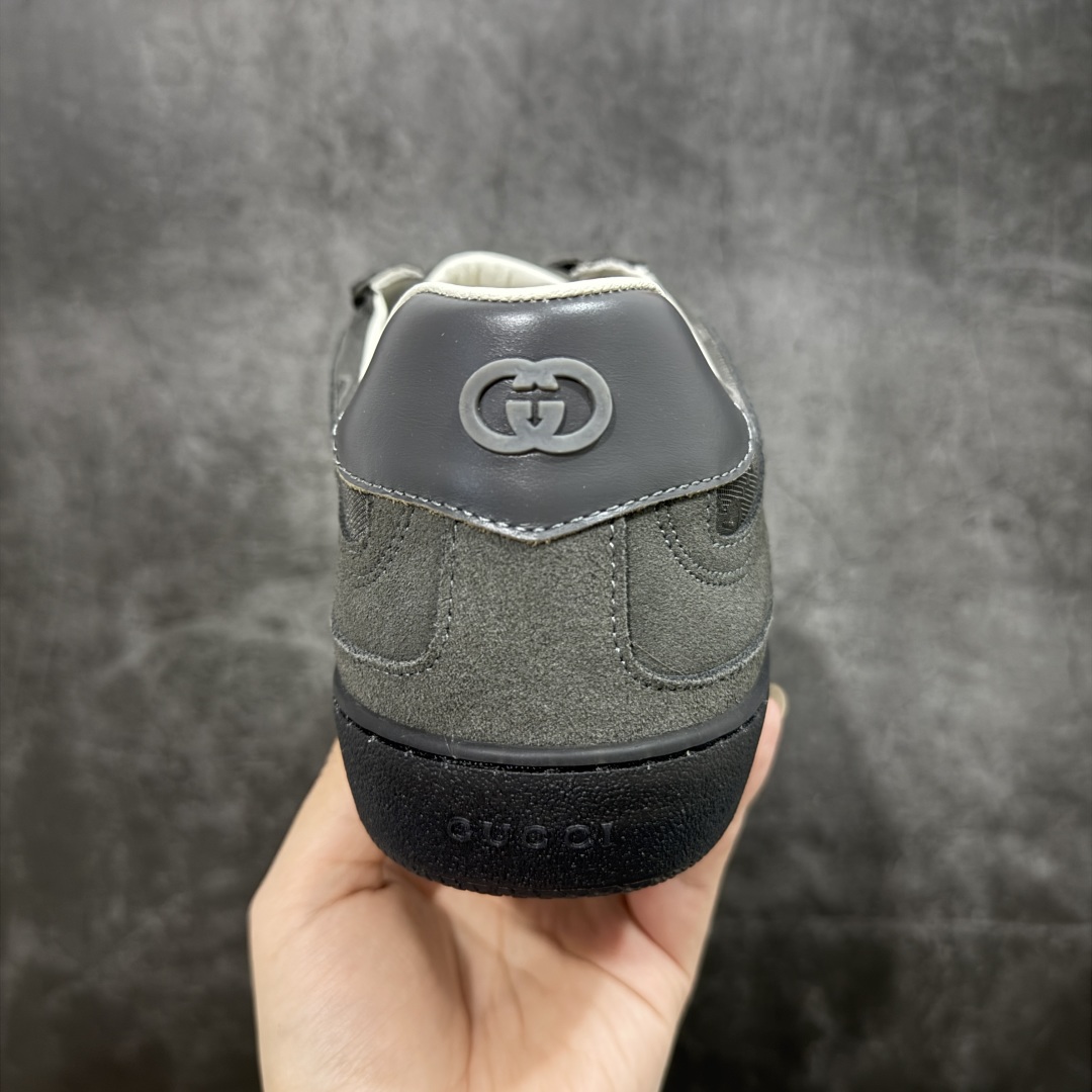 图片[4]-【广东礼盒版本】Gucci 古驰G75 圆头系带运动鞋 这款鞋履采用柔软的绒面材质鞋面制作，精致之中散发现代魅力。流线型廓形与标志性互扣式双G标识优雅辉映，为整体设计倍添精致美感。 GG帆布镶饰 互扣式双G标识 另附一副鞋带 系带固定 跟高：3.5厘米 尺码：35-46-选品中心