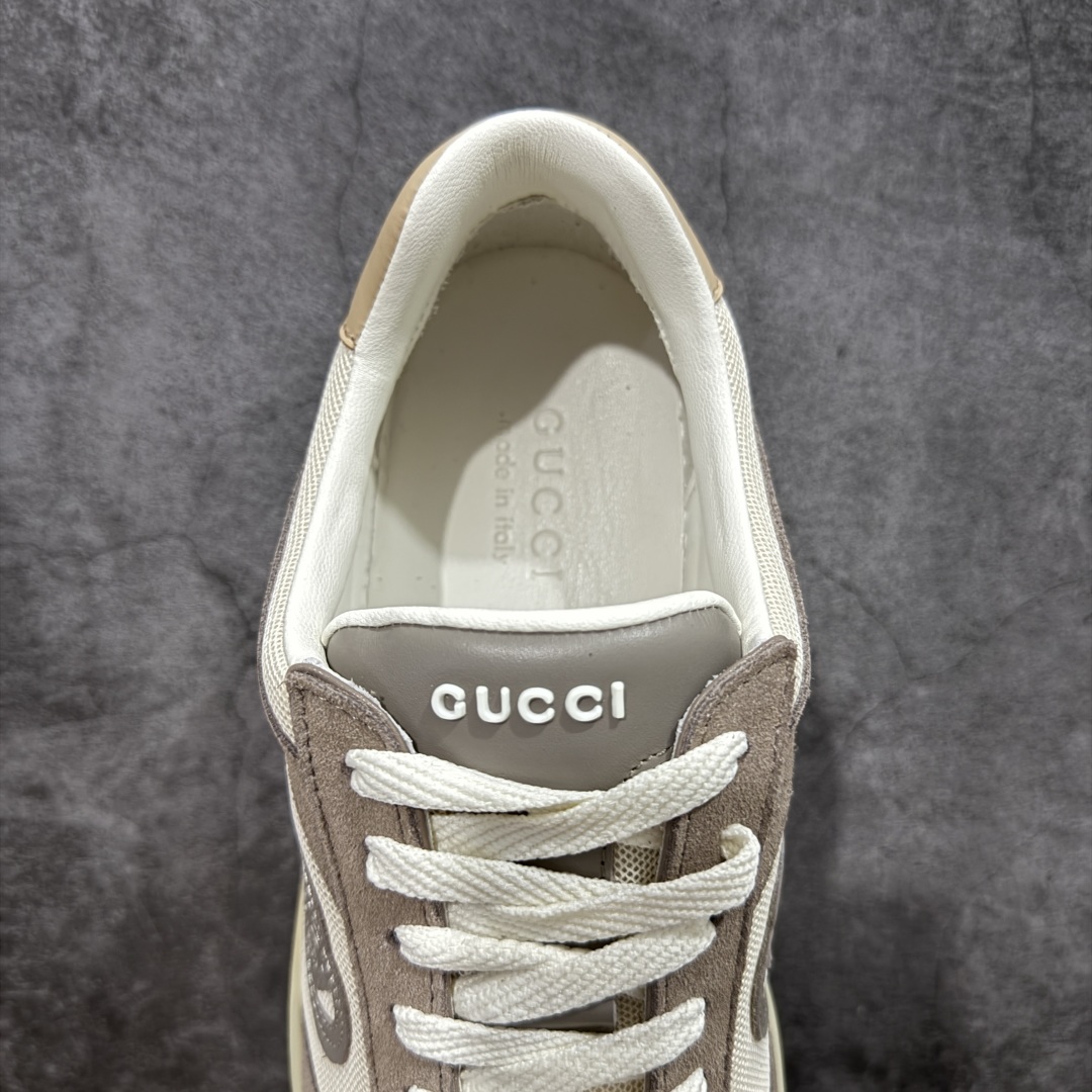 图片[8]-【广东礼盒版本】Gucci 古驰G75 圆头系带运动鞋 这款鞋履采用柔软的绒面材质鞋面制作，精致之中散发现代魅力。流线型廓形与标志性互扣式双G标识优雅辉映，为整体设计倍添精致美感。 GG帆布镶饰 互扣式双G标识 另附一副鞋带 系带固定 跟高：3.5厘米 尺码：35-46-选品中心