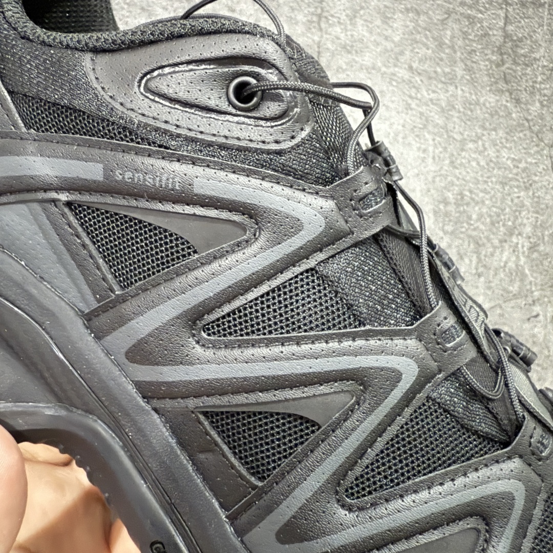本地💰300 支持放店
【A1外贸版】Salomon XT-QUEST ADV
萨洛蒙情侣款户外机能鞋 黑色 410139
全新外贸大厂出品 细节品质大改进
独立私模 最大做到47.5码
全鞋采用为原厂一致材料打造
全新鞋型 相对市场版本 版型更正
全新玻璃冲刀 清洁度提升
同步原版左右鞋带孔的间距加大(市场版间距太小)
网面与鞋头材料校对一致无色差(市面版本有色差)
大底contagrip凹陷程度同步原版(市面版都有差别)
鞋舌两侧鞋帮脚踝处更加直挺(之前老版往中间踏)
鞋头处添加☯️太极标
所有细节多次修改校正 坚持同步原版无差别
毋庸置疑全市场最好的版本💪🏻终端优势供应
SIZE:36 36.5 37.5 38 38.5 39 40 40.5 41 42 42.5 43 44 44.5 45 46 47.5
编码:TC330350