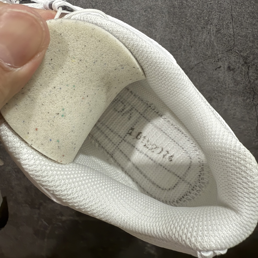 图片[8]-【A1外贸版】Salomon XT-QUEST ADV 萨洛蒙情侣款户外机能鞋 复古白色 410523 全新外贸大厂出品 细节品质大改进 独立私模 最大做到47.5码 全鞋采用为原厂一致材料打造 全新鞋型 相对市场版本 版型更正 全新玻璃冲刀 清洁度提升 同步原版左右鞋带孔的间距加大（市场版间距太小） 网面与鞋头材料校对一致无色差（市面版本有色差） 大底contagrip凹陷程度同步原版（市面版都有差别） 鞋舌两侧鞋帮脚踝处更加直挺（之前老版往中间踏） 鞋头处添加☯️太极标 所有细节多次修改校正 坚持同步原版无差别 毋庸置疑全市场最好的版本💪🏻终端优势供应 尺码：36 36.5 37.5 38 38.5 39 40 40.5 41 42 42.5 43 44 44.5 45 46 47.5-选品中心