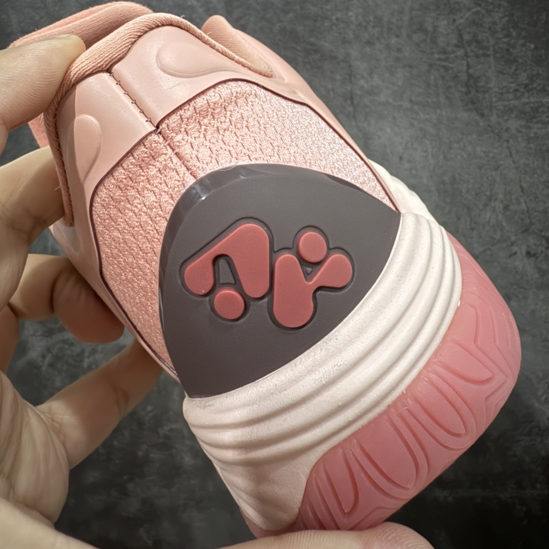  
PUMA Hali 1 彪马哈里伯顿一代舒适百搭防滑耐磨低帮篮球鞋 

设计师和哈里伯顿在设计过程中