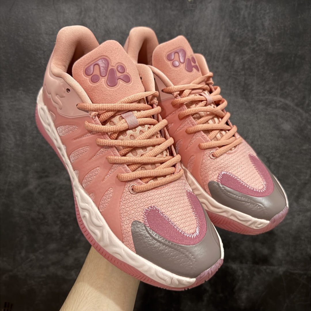  
PUMA Hali 1 彪马哈里伯顿一代舒适百搭防滑耐磨低帮篮球鞋 

设计师和哈里伯顿在设计过程中