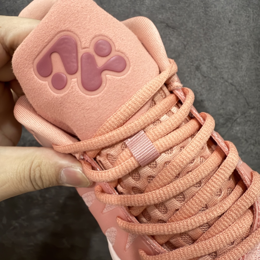  
PUMA Hali 1 彪马哈里伯顿一代舒适百搭防滑耐磨低帮篮球鞋 

设计师和哈里伯顿在设计过程中