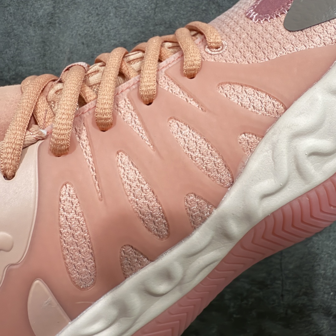  
PUMA Hali 1 彪马哈里伯顿一代舒适百搭防滑耐磨低帮篮球鞋 

设计师和哈里伯顿在设计过程中