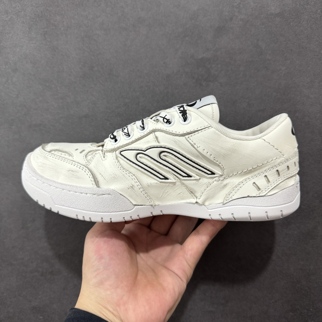 图片[2]-【广东礼盒版】Balenciaga 巴黎世家 Hamptons 手工做旧款 牛皮革 复古圆头系带低帮休闲鞋 官方原配套鞋盒 防尘纸配套齐全 尺码：35 36 37 38 39 40 女鞋先出-选品中心