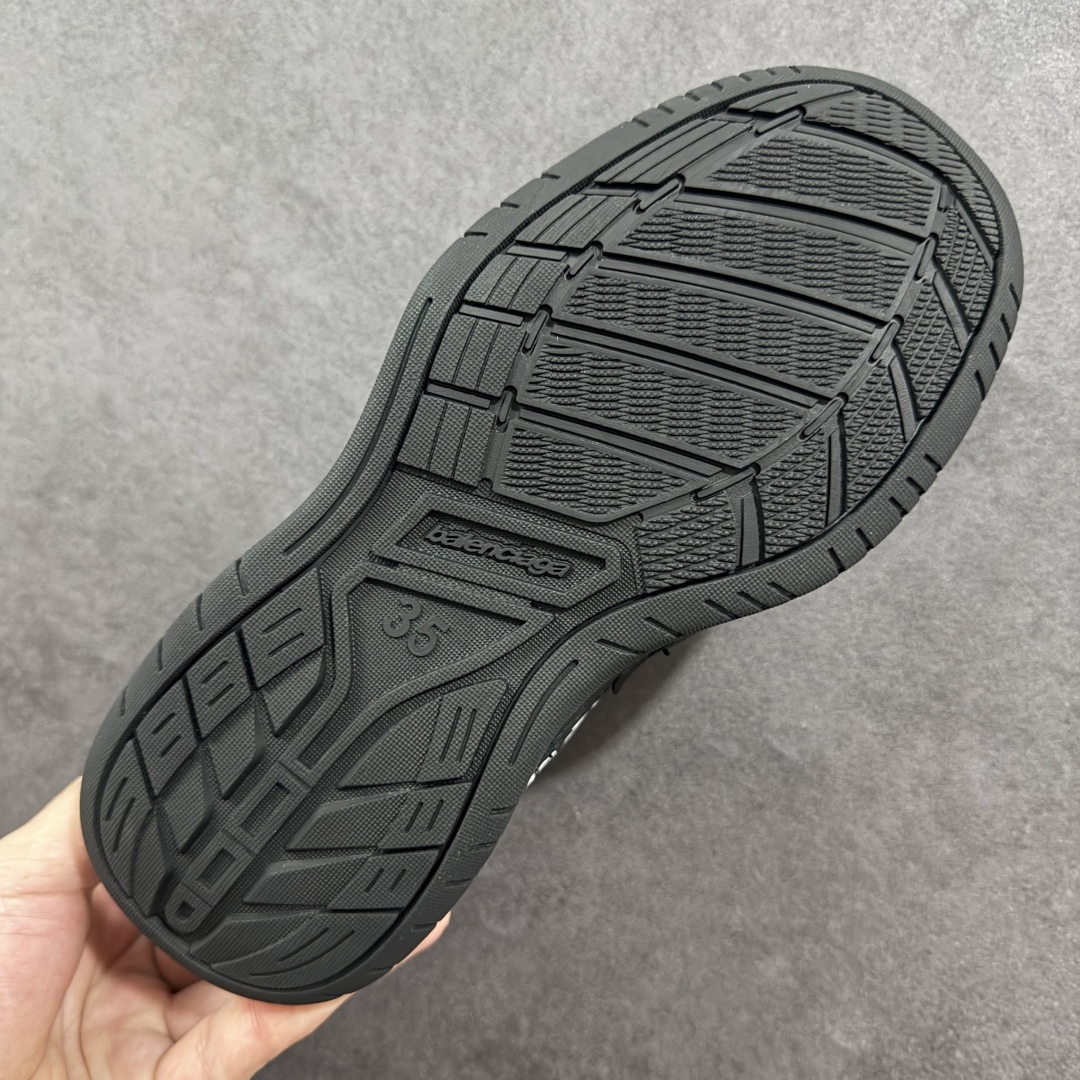 图片[9]-【广东礼盒版】Balenciaga 巴黎世家 Hamptons 手工做旧款 牛皮革 复古圆头系带低帮休闲鞋 官方原配套鞋盒 防尘纸配套齐全 尺码：35 36 37 38 39 40 女鞋先出-选品中心