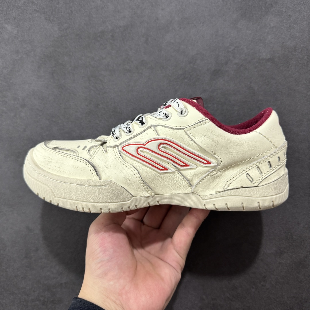 图片[2]-【广东礼盒版】Balenciaga 巴黎世家 Hamptons 手工做旧款 牛皮革 复古圆头系带低帮休闲鞋 官方原配套鞋盒 防尘纸配套齐全 尺码：35 36 37 38 39 40 女鞋先出-选品中心