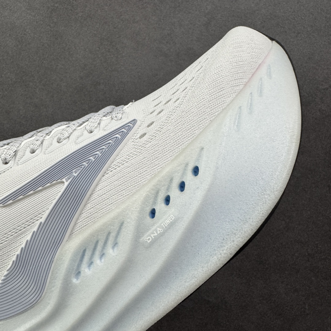 图片[5]-【纯原版】Brooks 布鲁克斯 Glycerin Max超级甘油 超弹轻盈跑步鞋 低帮透气缓震支撑休闲运动慢跑鞋 采用改进工程空气网眼组合热熔工艺 鞋面材质搭载DNA LOFT V2密度泡棉缓震系统 中底外置防滑耐磨橡胶底片 尺码：36-46-选品中心