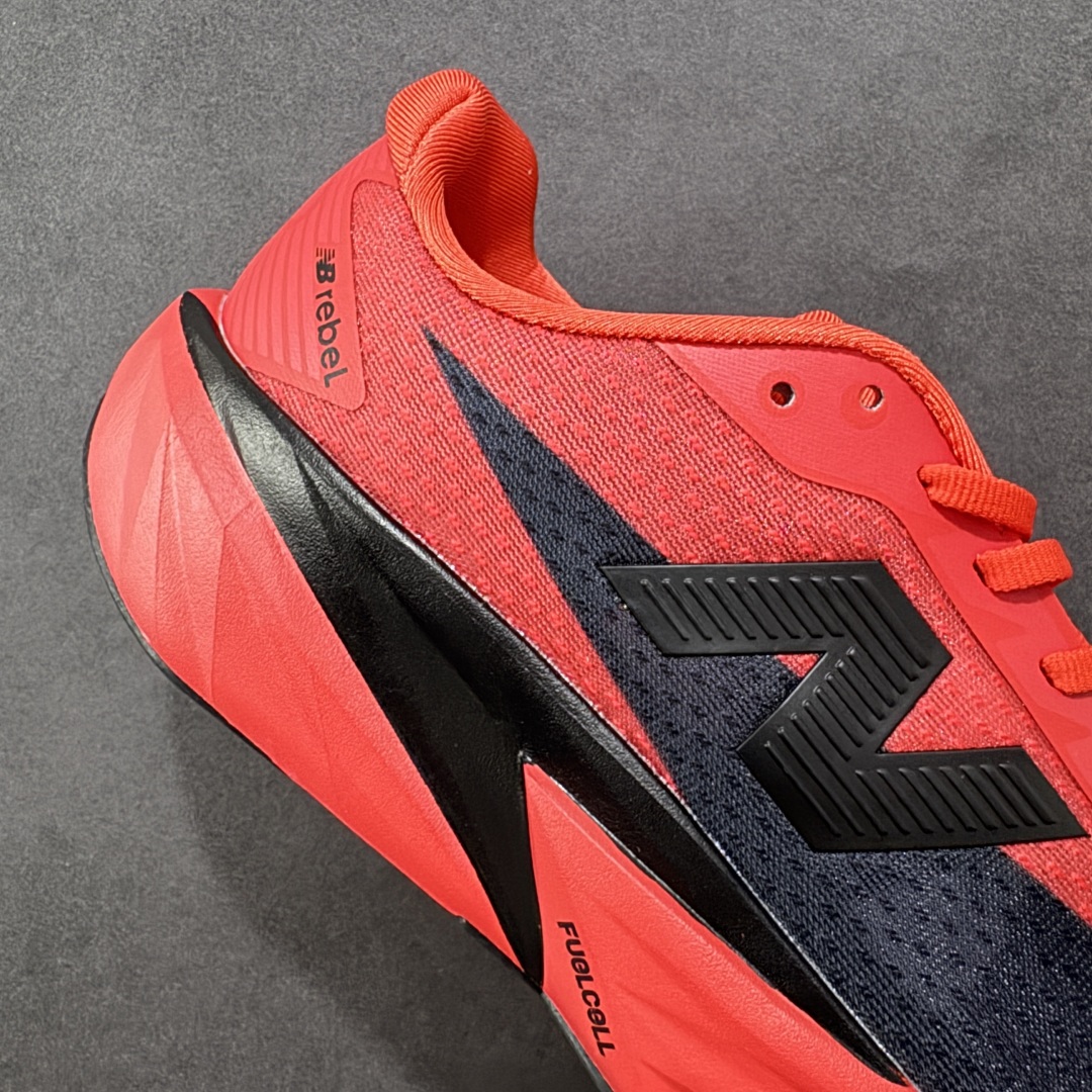 180 NEW BALANCE Rebel FuelCell Rebel V4 舒适时尚织物减震耐磨低帮马拉松轻量化跑步鞋 MFCXLB4