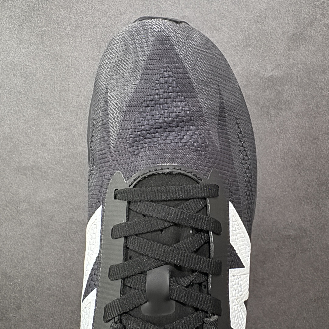 NEW BALANCE Rebel FuelCell Rebel V4 舒适时尚织物减震耐磨低帮马拉松轻量化跑步鞋 MFCXLB4