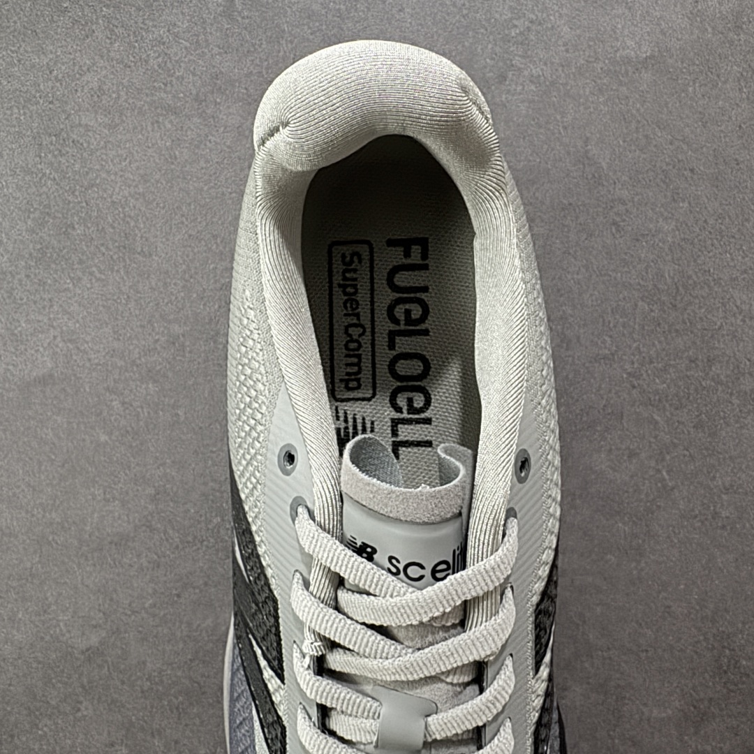 图片[7]-【公司级】NEW BALANCE Rebel FuelCell Rebel V4 舒适时尚织物减震耐磨低帮马拉松轻量化跑步鞋 NB新百伦于 2019 年夏天首次发布了 Rebel 在制鞋业仍在向强调能量回报的弹力泡沫转变的时候 Rebel 确实是一个叛逆者 快进到 2024 年 Rebel v4 承诺通过重新配制的中底化合物和更高的堆叠高度提供更轻、更有弹性的跑步体验 就像New Balance SC Elite v4一样 Rebel v4 提供了完全重新设计的中底化合物 最新的混合物将 New Balance 专有的 FuelCell 泡沫（TPU 和 EVA 的混合物）与 PEBA 泡沫相结合 带来更弹跳的跑步体验 PEBA是一种超轻 高性能的泡沫 通常出现在镀碳超级鞋中 New Balance Rebel v4、ASICS Novablast 4和Brooks Hyperion Max都是精力充沛的无电镀运动鞋 在速度锻炼和快节奏中大放异彩 这三款鞋都依靠它们的中底泡沫和轻微的摇杆形状来创造一种向前滚动的感觉 而且虽然这些鞋子在堆叠高度和重量方面各不相同 但它们提供了相似的软硬比例 有足够的流行力来加快步伐 货号：MFCXLB4 尺码： 36-45-选品中心