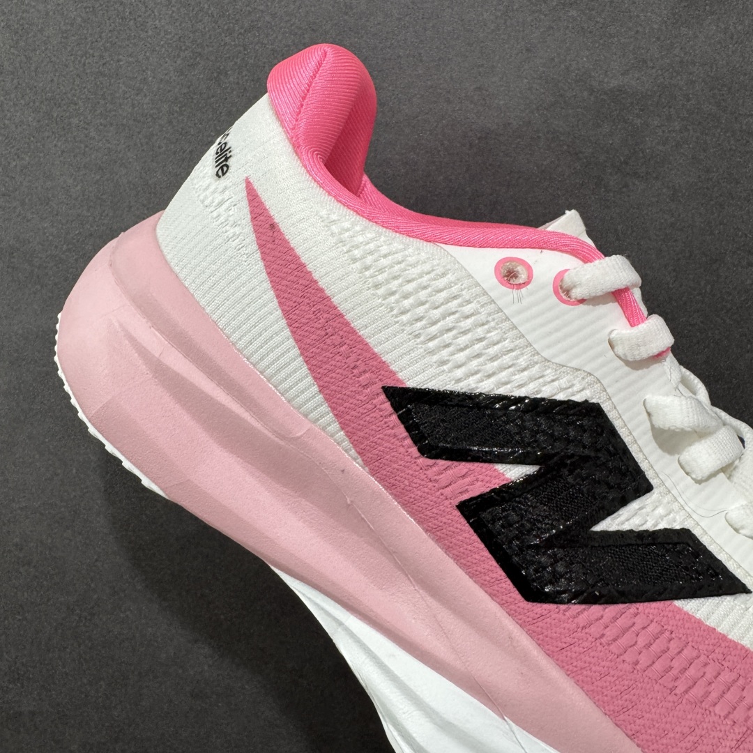 180 NEW BALANCE Rebel FuelCell Rebel V4 舒适时尚织物减震耐磨低帮马拉松轻量化跑步鞋 MFCXLB4
