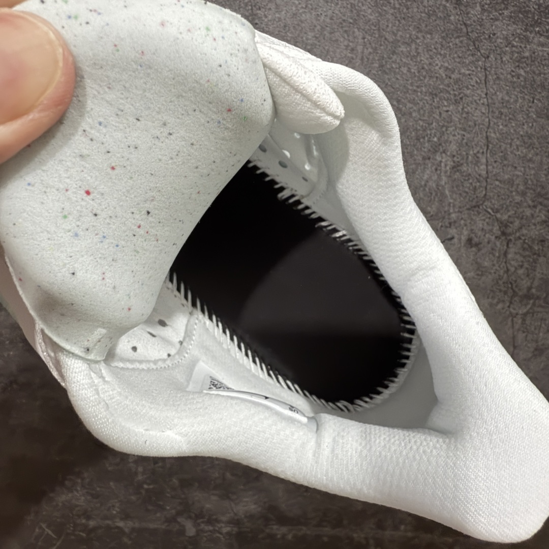 图片[8]-【S版纯原】Nike Pegasus Premium Airscape 舒适百搭减震防滑耐磨透气 低帮跑步鞋 薄荷绿    低帮跑步鞋，粉紫色，简约又不失活力，上脚超吸睛。  它不仅颜值高，性能更是一绝！  全掌气垫科技，减震防滑超耐磨，每一步都能感受到强劲回弹，给双脚舒适支撑。  透气鞋面，跑步时双脚也能自由呼吸。    #独家原包 原底原料 开模打造  #原厂鞋标 高精密准度  #原楦原纸板开发 匹配原版98%以上  #后跟弧度 正确呈现  #原厂皮料 质感无敌  #皮料切割干净 无任何毛边 清洁度细节完美    货号：HQ2593-103    尺码：35.5-46-选品中心