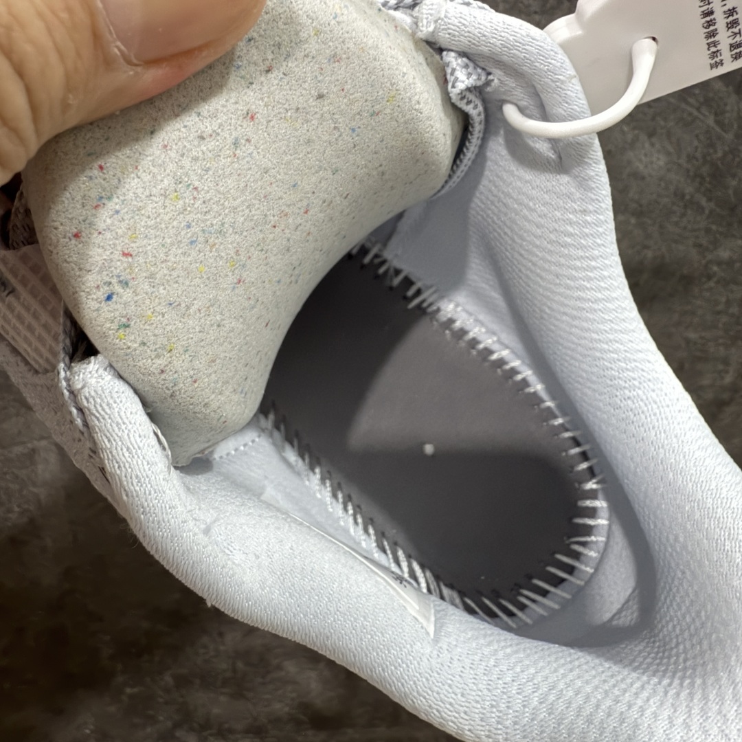 图片[8]-【NFC纯原】Nike Pegasus Premium Pace Series x After Dark Tour联名款IF5585-001舒适百搭减震防滑耐磨透气 低帮跑步鞋     简约又不失活力，上脚超吸睛。  它不仅颜值高，性能更是一绝！  全掌气垫科技，减震防滑超耐磨，每一步都能感受到强劲回弹，给双脚舒适支撑。  透气鞋面，跑步时双脚也能自由呼吸。    #独家原包 原底原料 开模打造  #原厂鞋标 高精密准度  #原楦原纸板开发 匹配原版98%以上  #后跟弧度 正确呈现  #原厂皮料 质感无敌  #皮料切割干净 无任何毛边 清洁度细节完美    货号：HQ2593-103    尺码：35.5-46-选品中心