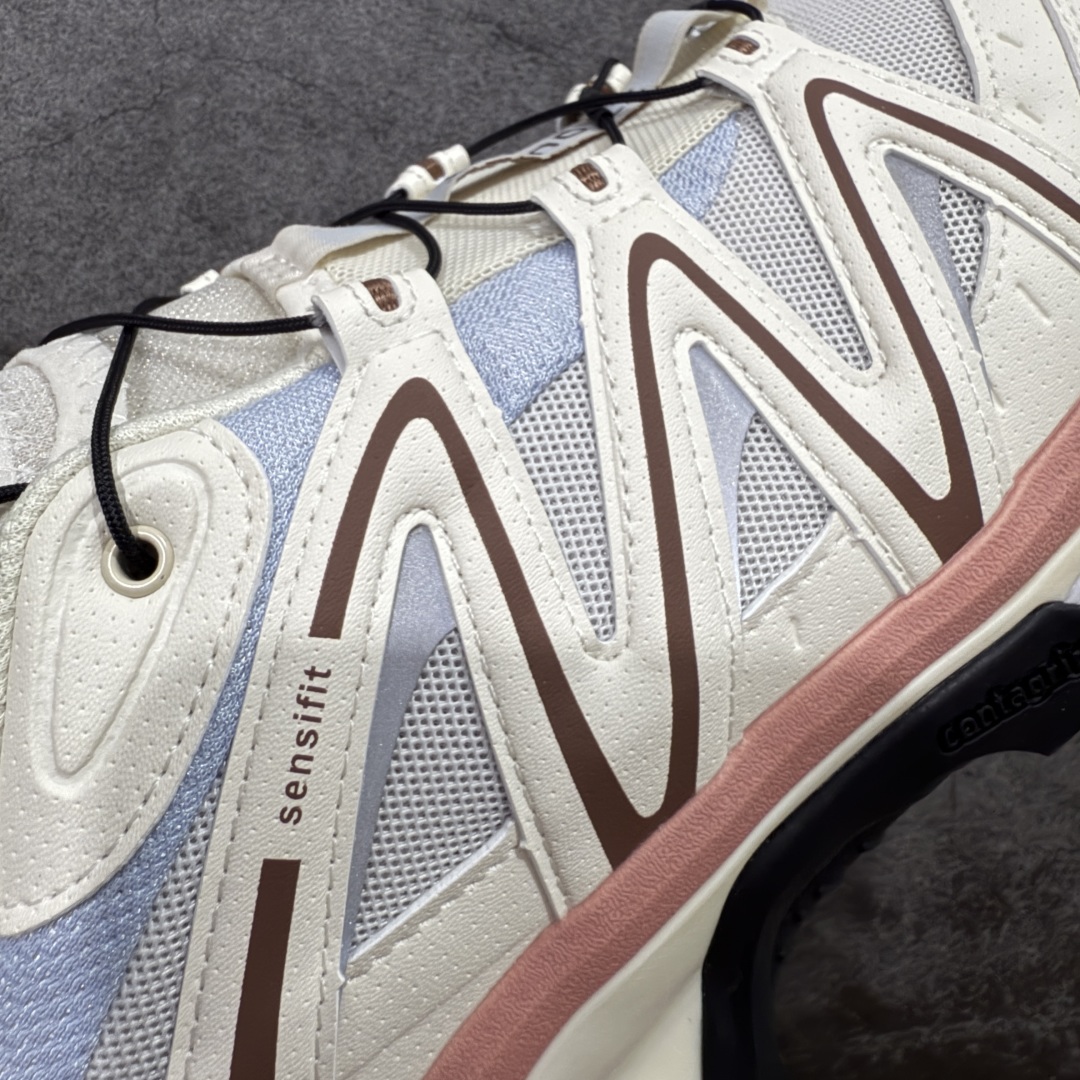 图片[4]-【A1外贸版】Salomon XT-QUEST ADV 萨洛蒙情侣款户外机能鞋 香槟色 417589 全新外贸大厂出品 细节品质大改进 独立私模 最大做到47.5码 全鞋采用为原厂一致材料打造 全新鞋型 相对市场版本 版型更正 全新玻璃冲刀 清洁度提升 同步原版左右鞋带孔的间距加大（市场版间距太小） 网面与鞋头材料校对一致无色差（市面版本有色差） 大底contagrip凹陷程度同步原版（市面版都有差别） 鞋舌两侧鞋帮脚踝处更加直挺（之前老版往中间踏） 鞋头处添加☯️太极标 所有细节多次修改校正 坚持同步原版无差别 毋庸置疑全市场最好的版本💪🏻终端优势供应 尺码：36 36.5 37.5 38 38.5 39 40 40.5 41 42 42.5 43 44 44.5 45 46 47.5-选品中心