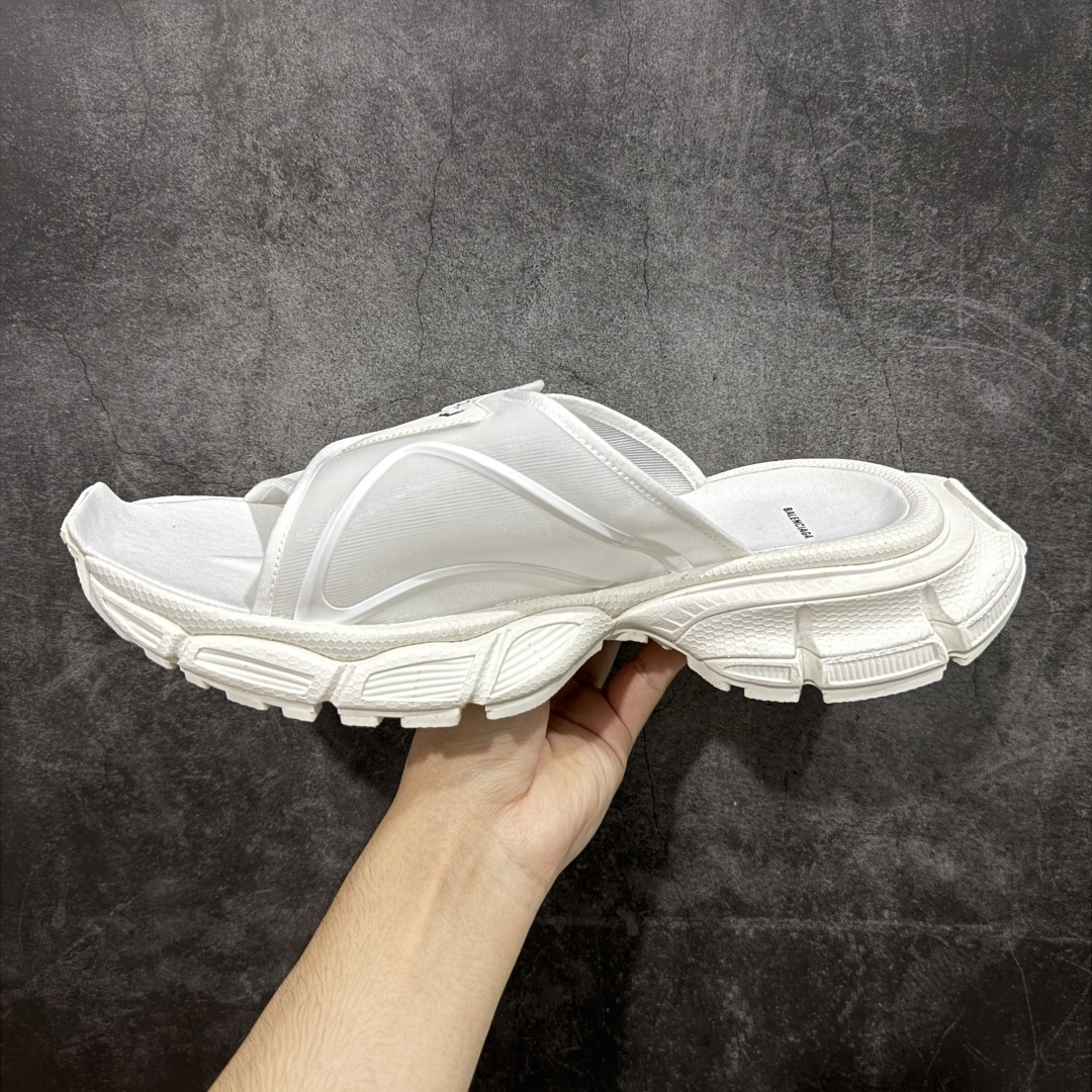  
【纯原】Balenciaga巴黎世家 3XL 圆头套脚一字拖鞋 男款 白色
原版原材料开发
正确做旧