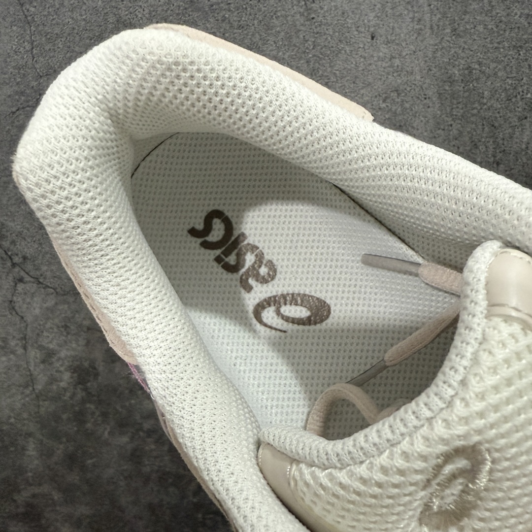 图片[8]-【总裁版本】顶级 Asics GEL-NYC系列 灰白 亚瑟士运动休闲透气专业跑鞋 行业领头版本 出货即巅峰 原鞋购入开发 原材料 原数据打造 完美版型 超完美做工 细节一步到位 原版对比无任何差别 #鞋面采用反绒皮与网布拼接 透气舒适兼具休闲时尚 结合简明的配色 展现品牌的传承及引领复古流行的主题 虎爪造型的LOGO  #鞋身稳定包裹系统 支撑鞋身 经典宽大鞋型配备防偏移设计提升包裹性 穿着舒适鞋面透气孔设计 提供透气性 货号：1203A383-104  尺码：36 37 37.5 38 39 40 40.5 41.5 42 42.5 43.5 44 44.5 45 46 47-选品中心