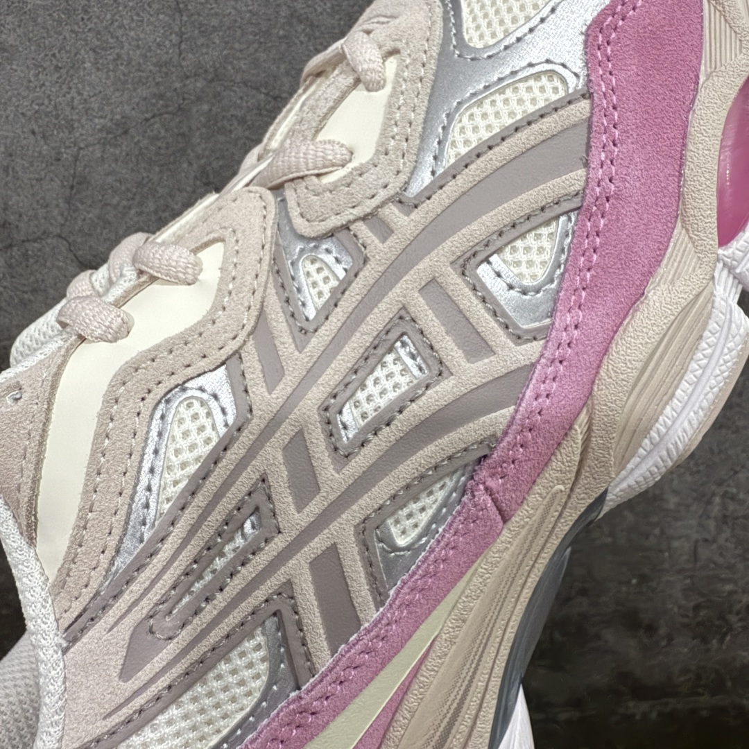 图片[4]-【总裁版本】顶级 Asics GEL-NYC系列 灰白 亚瑟士运动休闲透气专业跑鞋 行业领头版本 出货即巅峰 原鞋购入开发 原材料 原数据打造 完美版型 超完美做工 细节一步到位 原版对比无任何差别 #鞋面采用反绒皮与网布拼接 透气舒适兼具休闲时尚 结合简明的配色 展现品牌的传承及引领复古流行的主题 虎爪造型的LOGO  #鞋身稳定包裹系统 支撑鞋身 经典宽大鞋型配备防偏移设计提升包裹性 穿着舒适鞋面透气孔设计 提供透气性 货号：1203A383-104  尺码：36 37 37.5 38 39 40 40.5 41.5 42 42.5 43.5 44 44.5 45 46 47-选品中心