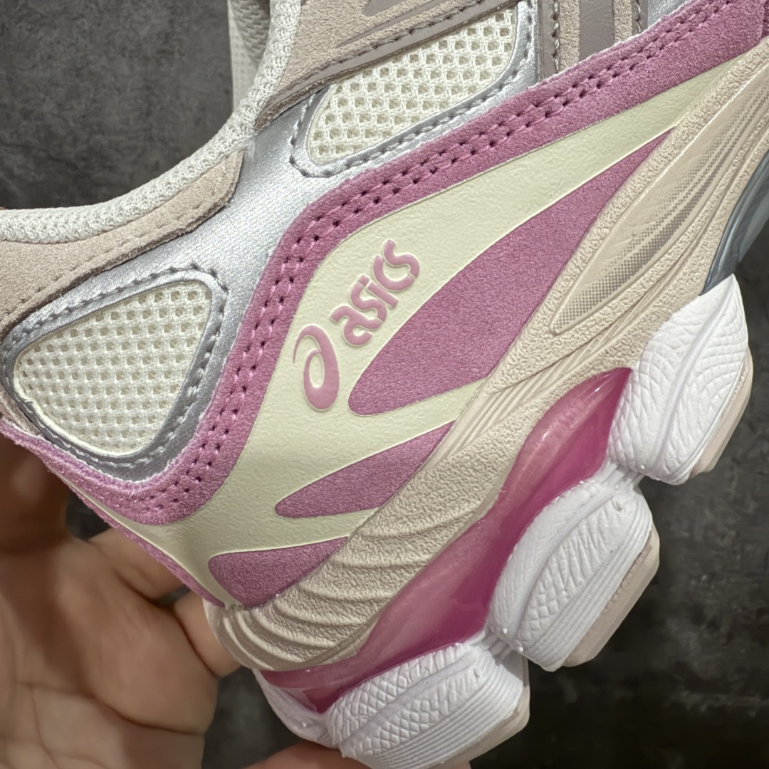 图片[3]-【总裁版本】顶级 Asics GEL-NYC系列 灰白 亚瑟士运动休闲透气专业跑鞋 行业领头版本 出货即巅峰 原鞋购入开发 原材料 原数据打造 完美版型 超完美做工 细节一步到位 原版对比无任何差别 #鞋面采用反绒皮与网布拼接 透气舒适兼具休闲时尚 结合简明的配色 展现品牌的传承及引领复古流行的主题 虎爪造型的LOGO  #鞋身稳定包裹系统 支撑鞋身 经典宽大鞋型配备防偏移设计提升包裹性 穿着舒适鞋面透气孔设计 提供透气性 货号：1203A383-104  尺码：36 37 37.5 38 39 40 40.5 41.5 42 42.5 43.5 44 44.5 45 46 47-选品中心