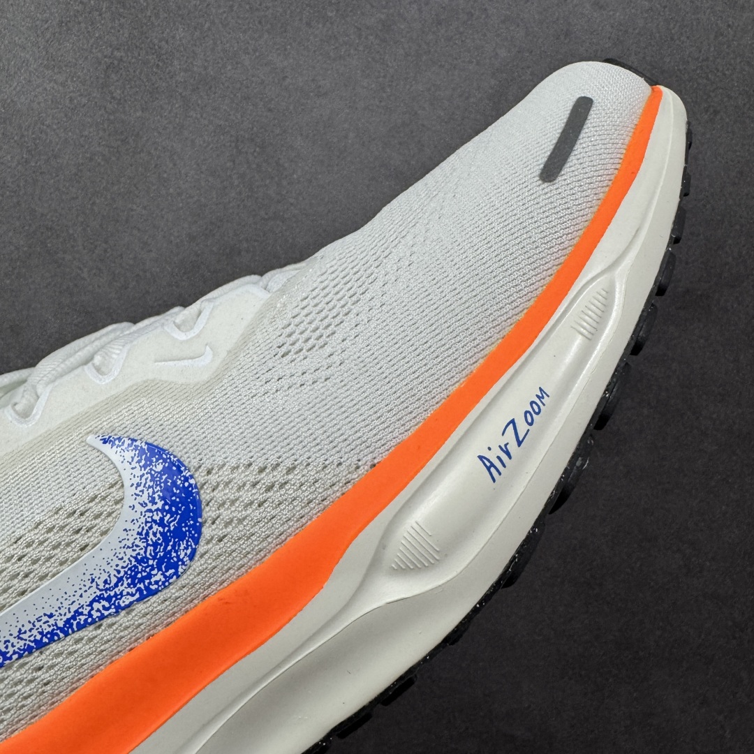  
【纯原】NK Air Zoom Pegasus 41登月 飞马跑鞋 HF0013-900
鞋面采用外
