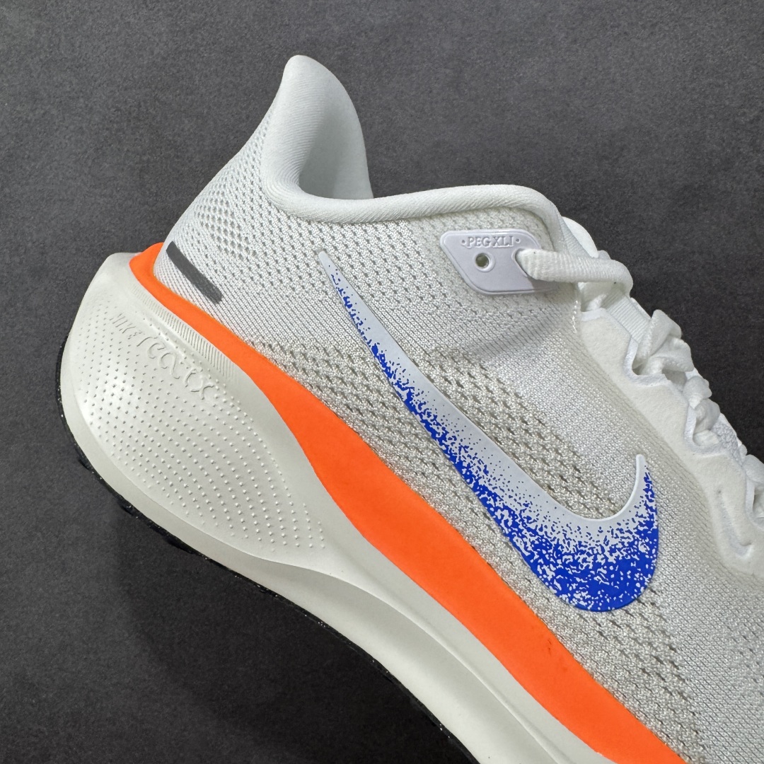  
【纯原】NK Air Zoom Pegasus 41登月 飞马跑鞋 HF0013-900
鞋面采用外