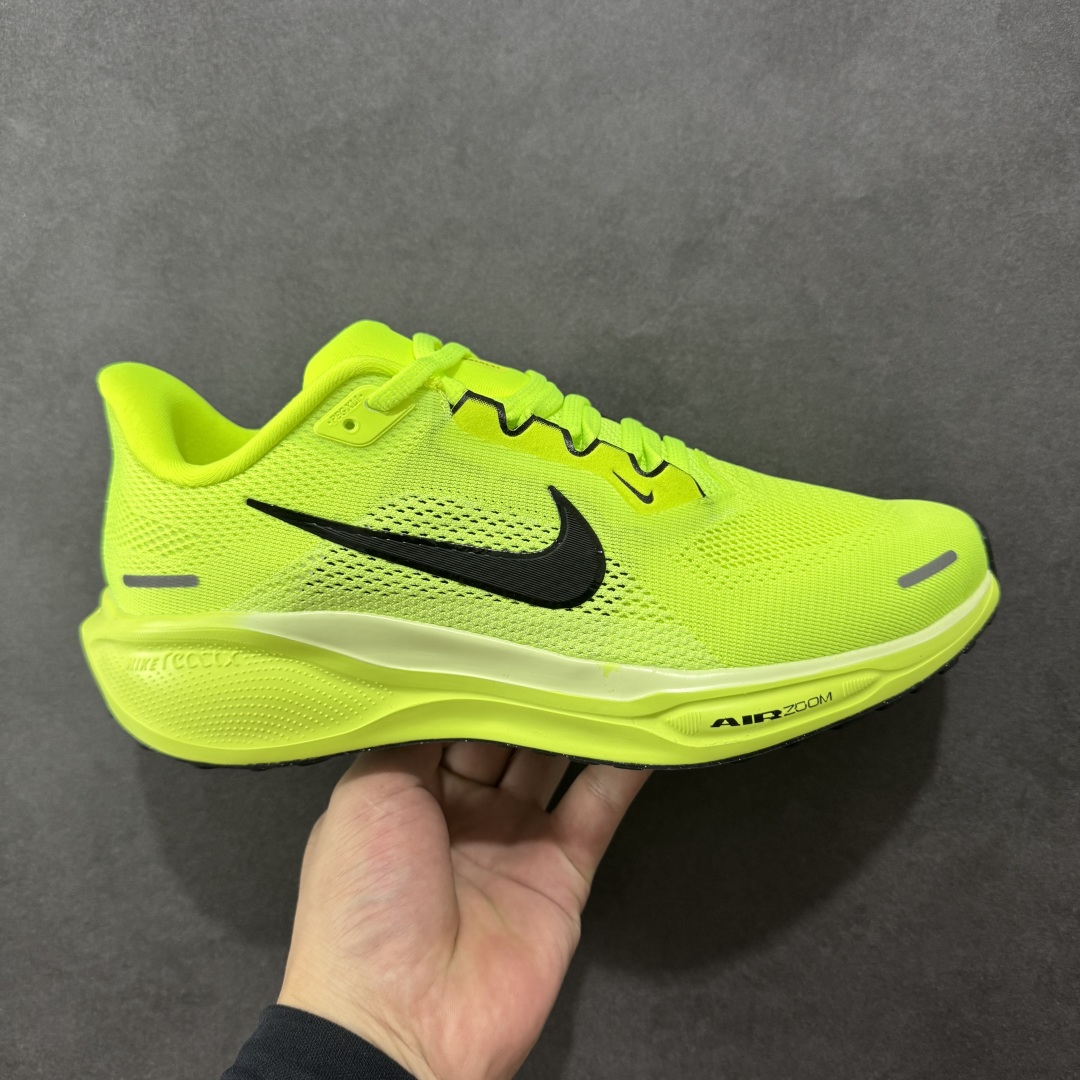  
【纯原】NK Air Zoom Pegasus 41登月 飞马跑鞋 FD2722-701
鞋面采用外