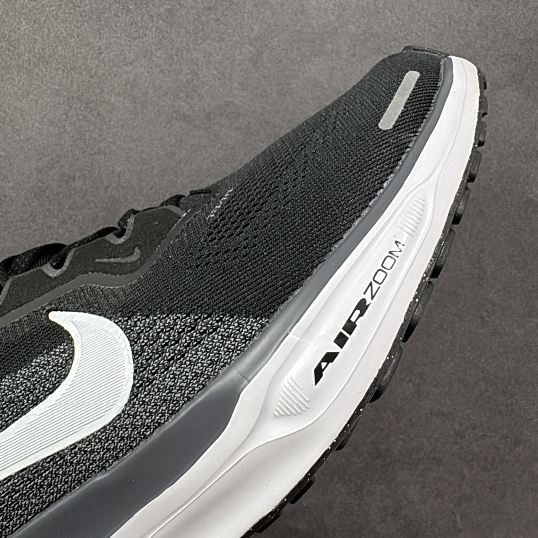  
【纯原】NK Air Zoom Pegasus 41登月 飞马跑鞋 FD2722-002
鞋面采用外
