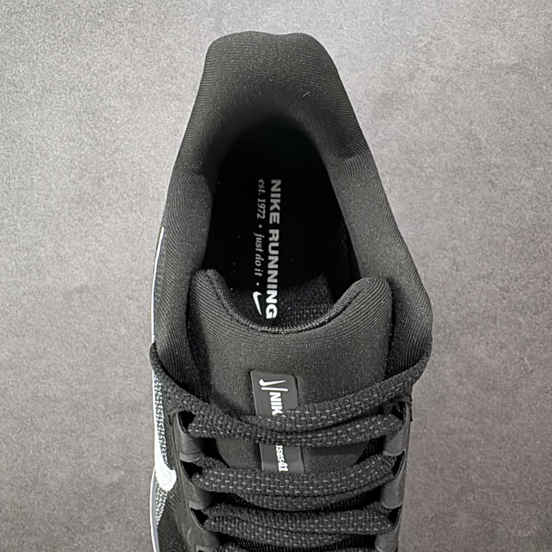  
【纯原】NK Air Zoom Pegasus 41登月 飞马跑鞋 FD2722-002
鞋面采用外