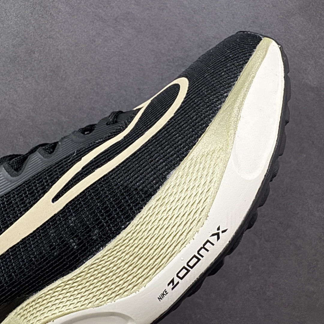  
【纯原】NK Zoom Fly 5飞行5代马拉松系列低帮透气休闲运动慢跑鞋 DM8968-002
#