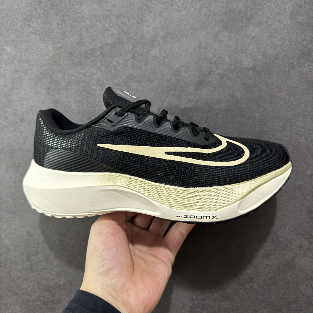  
【纯原】NK Zoom Fly 5飞行5代马拉松系列低帮透气休闲运动慢跑鞋 DM8968-002
#