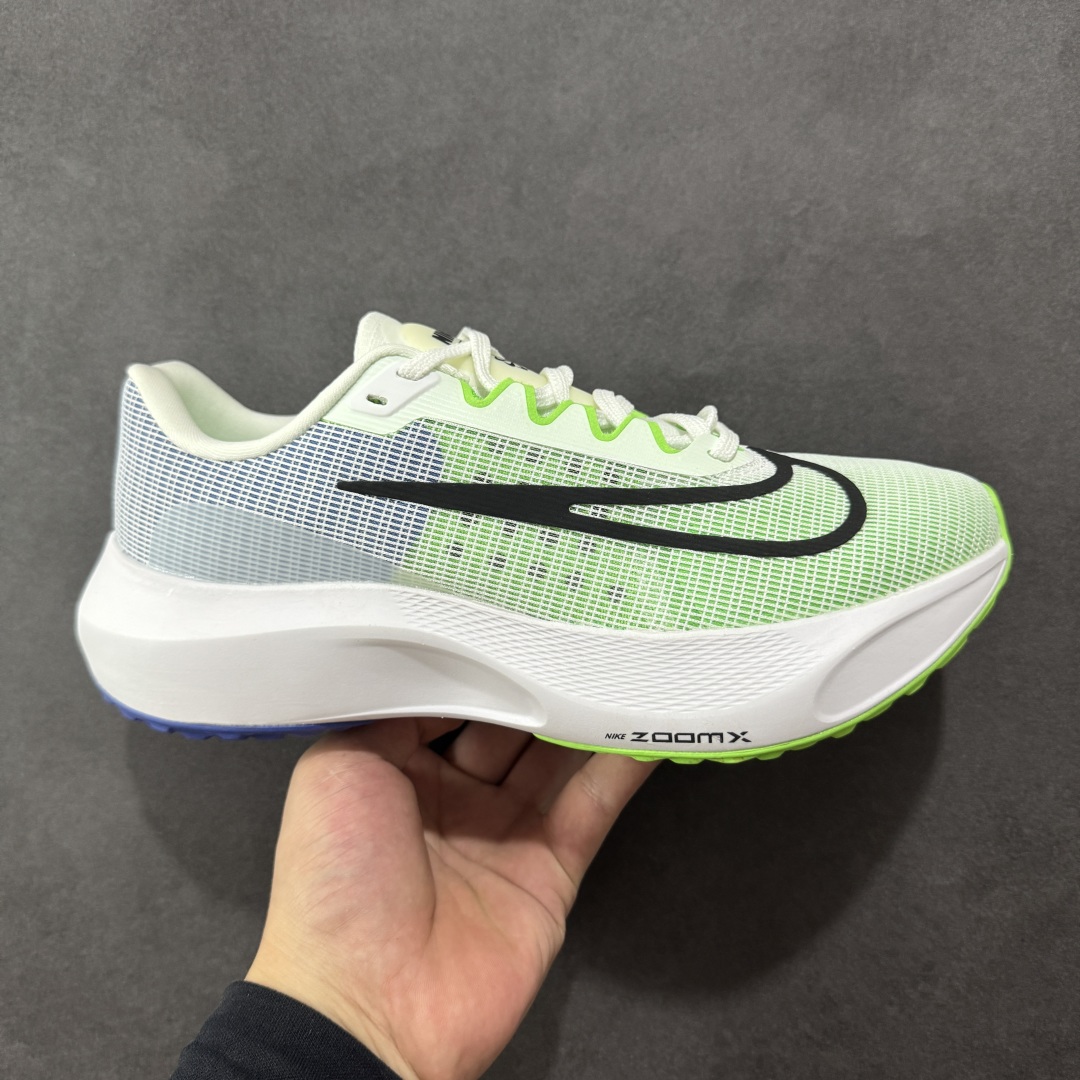  
【纯原】NK Zoom Fly 5飞行5代马拉松系列低帮透气休闲运动慢跑鞋 DM8968-101
#