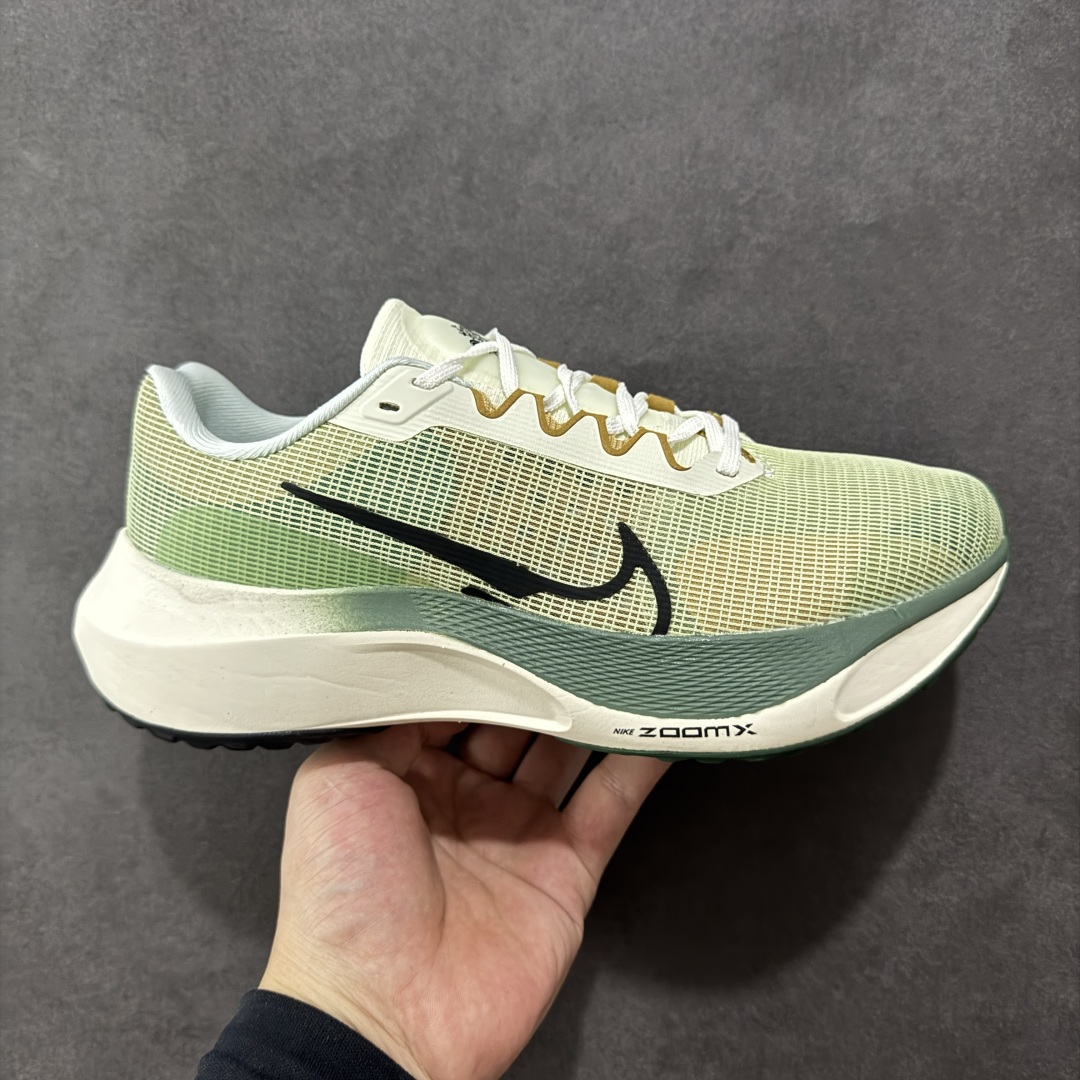  
【纯原】NK Zoom Fly 5飞行5代马拉松系列低帮透气休闲运动慢跑鞋 FV3632-301
#