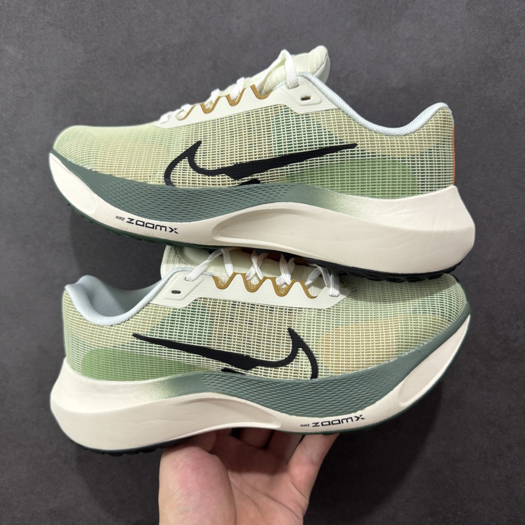  
【纯原】NK Zoom Fly 5飞行5代马拉松系列低帮透气休闲运动慢跑鞋 DM8968
#原楦原纸