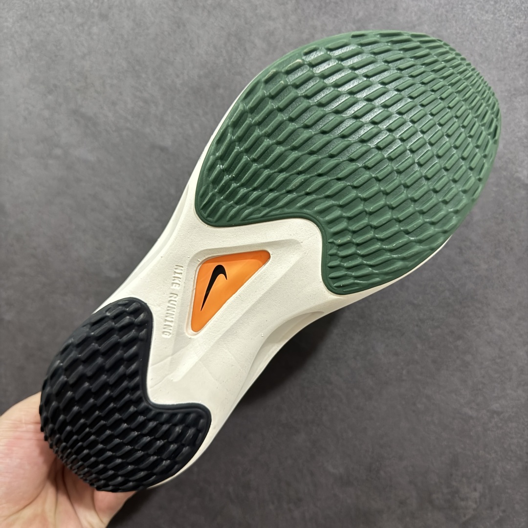  
【纯原】NK Zoom Fly 5飞行5代马拉松系列低帮透气休闲运动慢跑鞋 FV3632-301
#