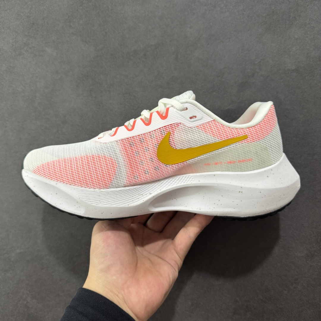  
【纯原】NK Zoom Fly 5飞行5代马拉松系列低帮透气休闲运动慢跑鞋 DM8968-100
#