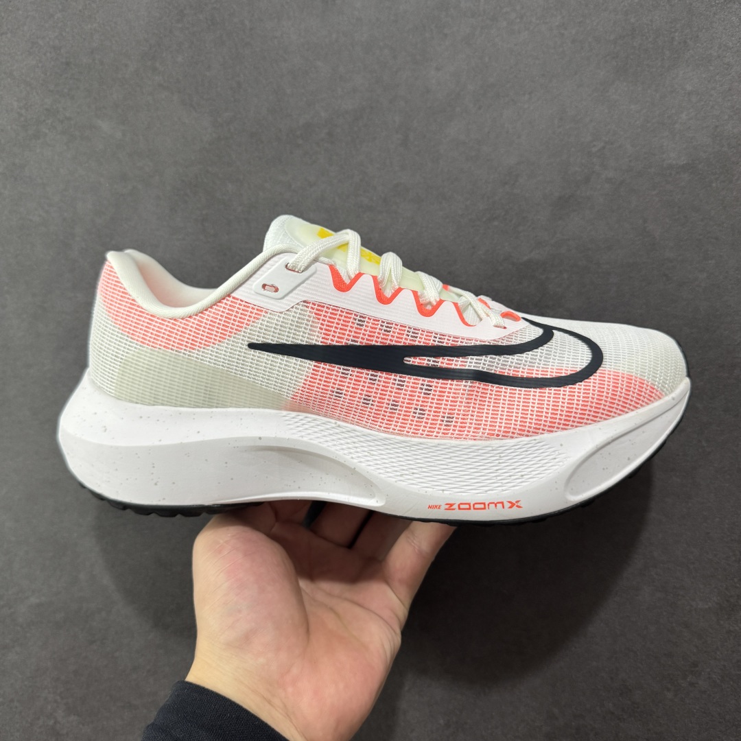 
【纯原】NK Zoom Fly 5飞行5代马拉松系列低帮透气休闲运动慢跑鞋 DM8968-100
#