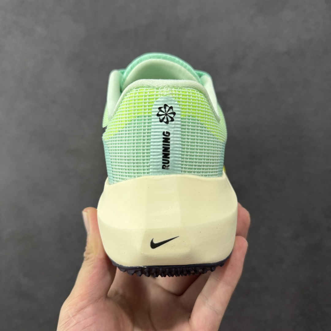  
【纯原】NK Zoom Fly 5飞行5代马拉松系列低帮透气休闲运动慢跑鞋 DM8968-300
#