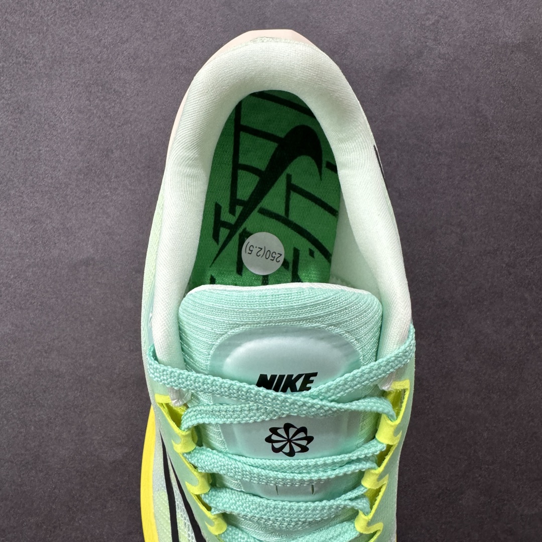  
【纯原】NK Zoom Fly 5飞行5代马拉松系列低帮透气休闲运动慢跑鞋 DM8968-300
#