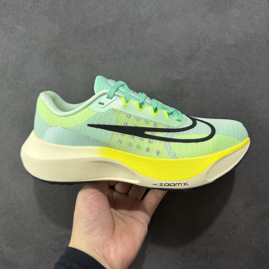  
【纯原】NK Zoom Fly 5飞行5代马拉松系列低帮透气休闲运动慢跑鞋 DM8968-300
#