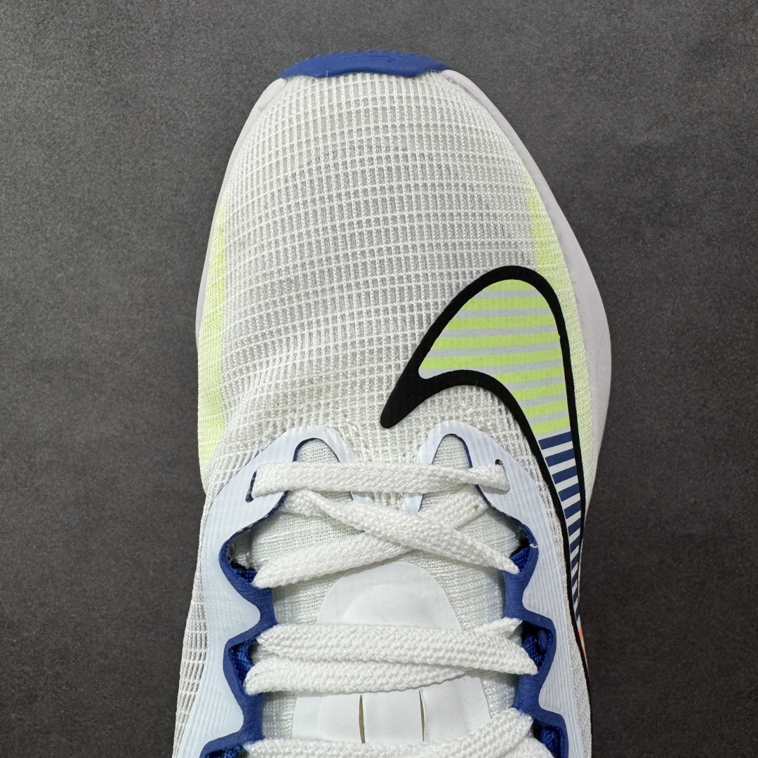  
【纯原】NK Zoom Fly 5飞行5代马拉松系列低帮透气休闲运动慢跑鞋  DX1599-100

