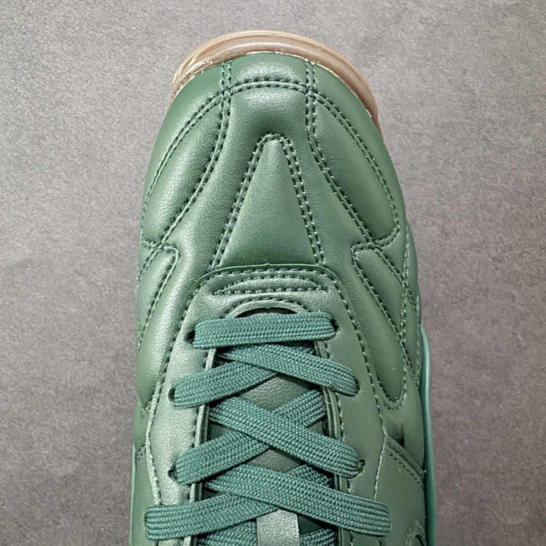  
【纯原】FENTY x PUMA Avanti 长舌鞋款 爆款上线 焕新诠释足球潮流时尚
国际巨星蕾