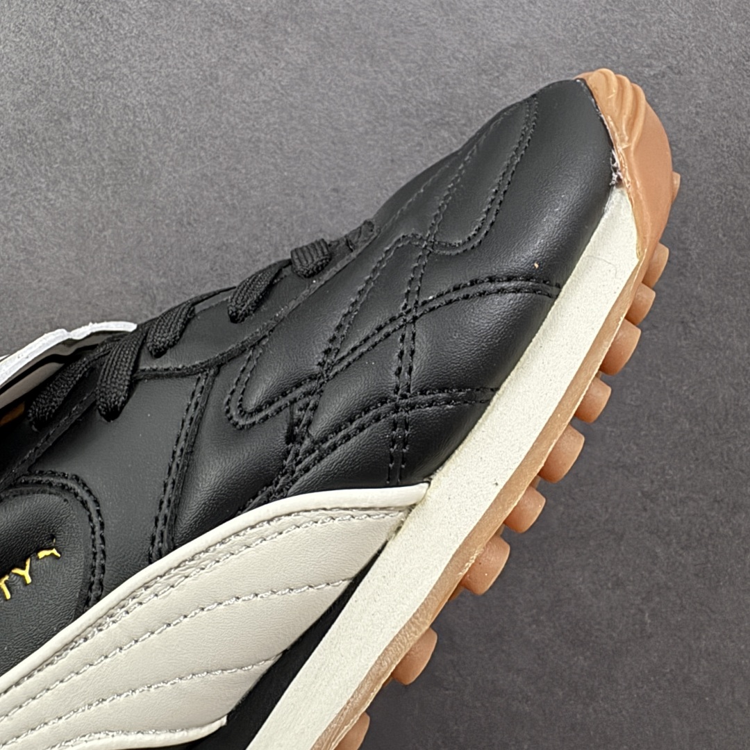  
【纯原】FENTY x PUMA Avanti 长舌鞋款 爆款上线 焕新诠释足球潮流时尚
国际巨星蕾